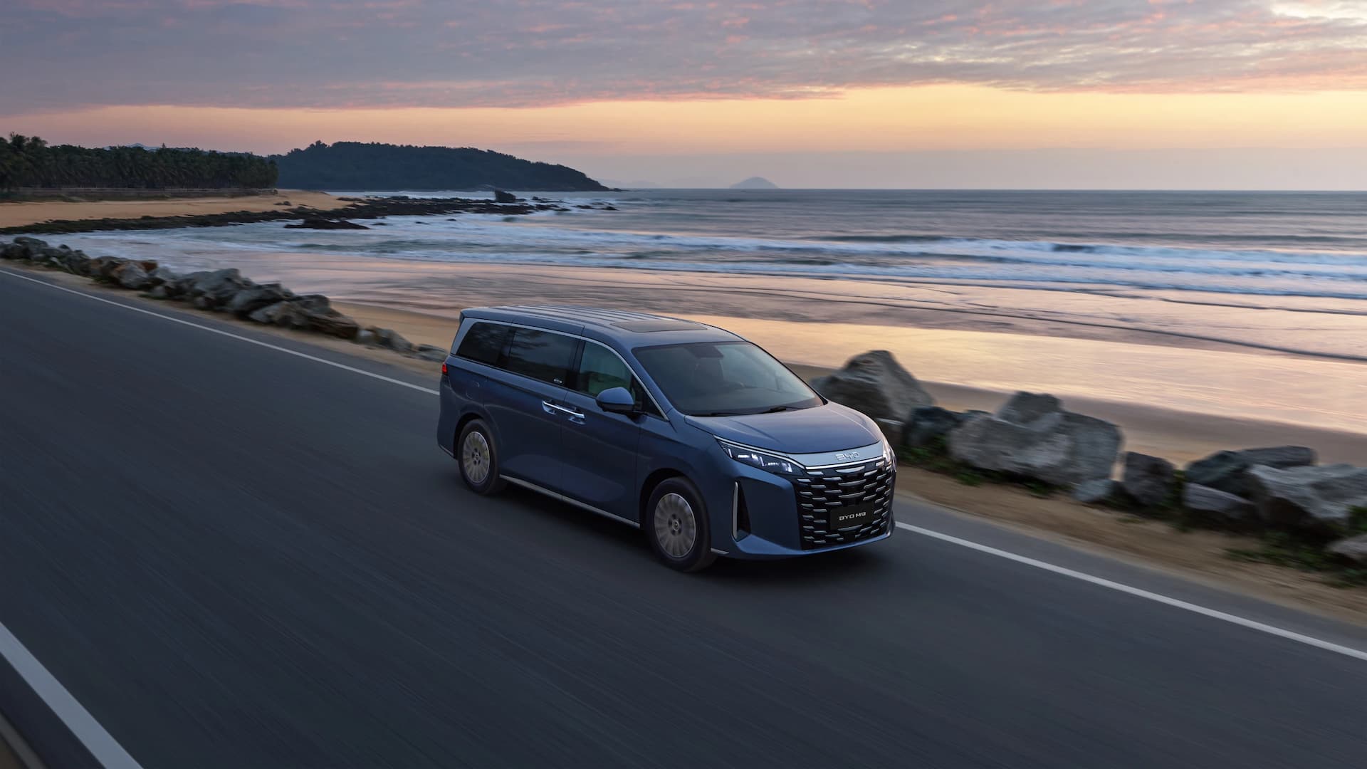 BYD M9 - MPV thông minh cỡ lớn